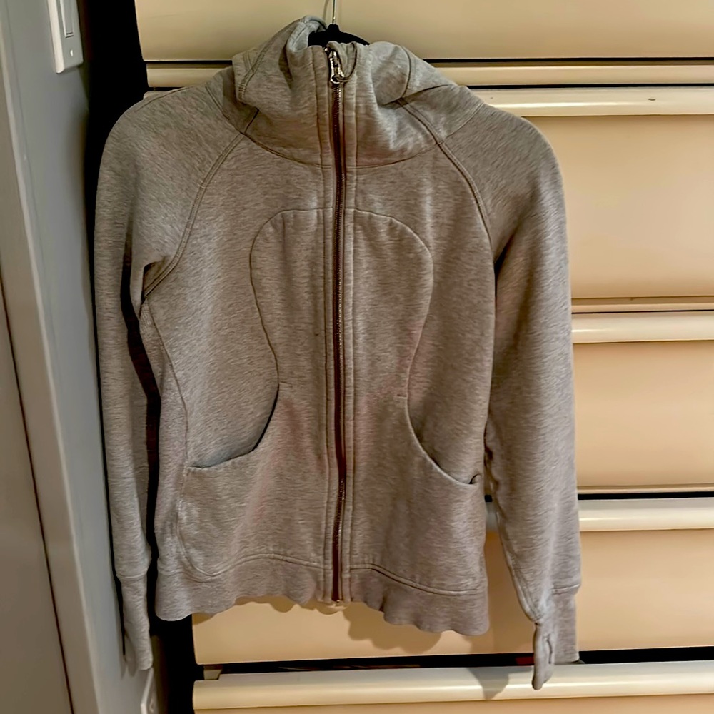Lululemon women size XS/2 scuba sweatshirt, light grey